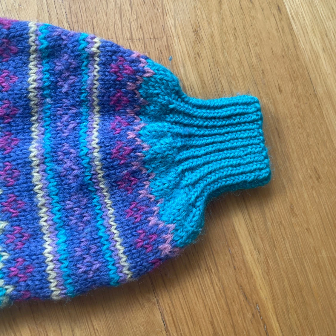 Handgjort stickad tröja - 91