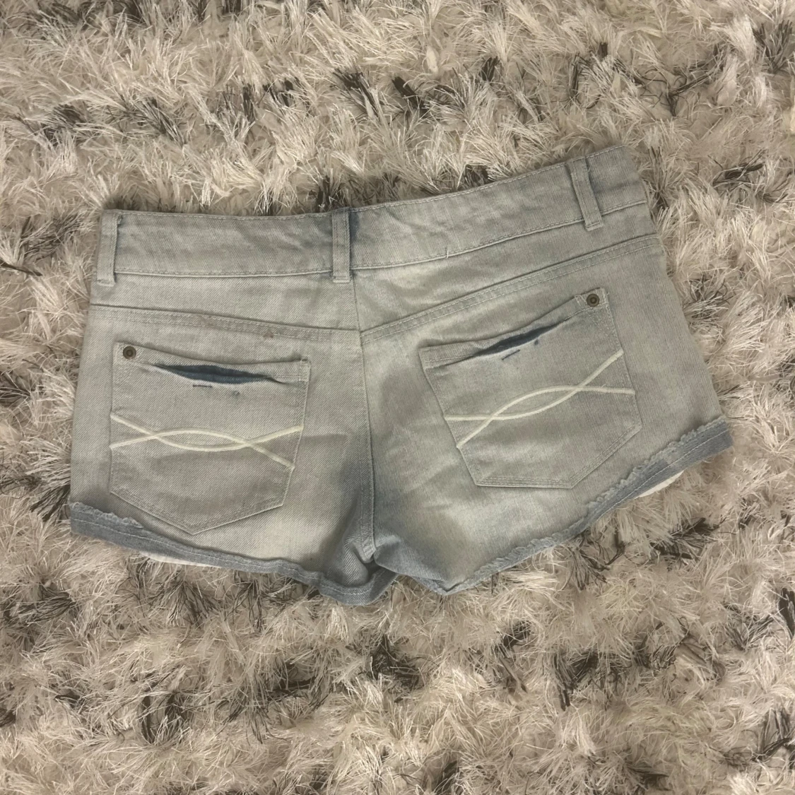 Ljusblåa shorts - 91