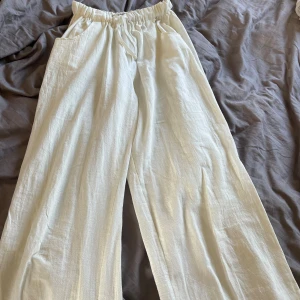 Linnebyxor - Linnebyxor från Shein, storlek M. 
