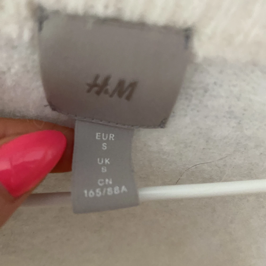 Pärlad stickad tröja - 91