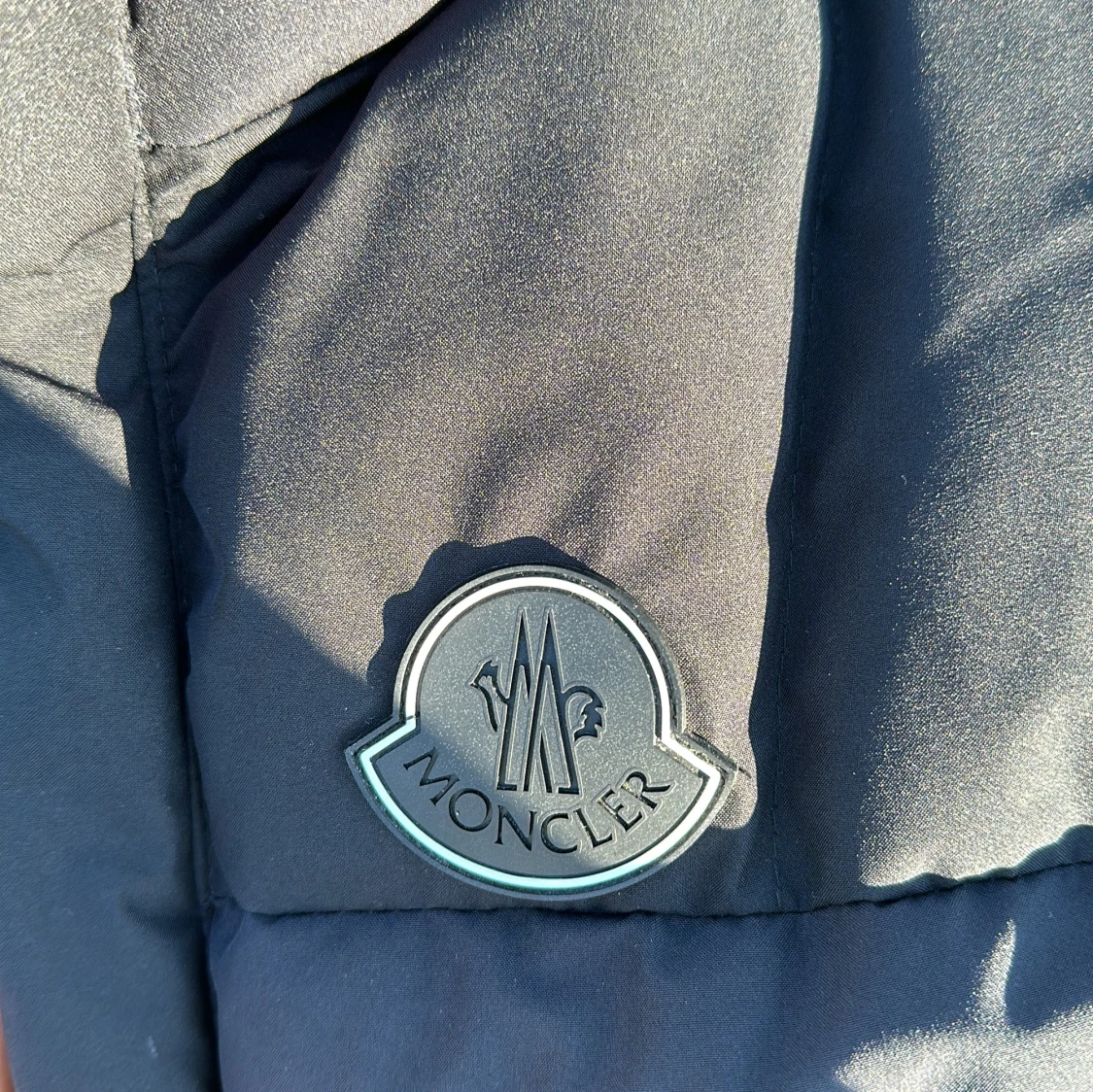 Moncler väst i bra skick