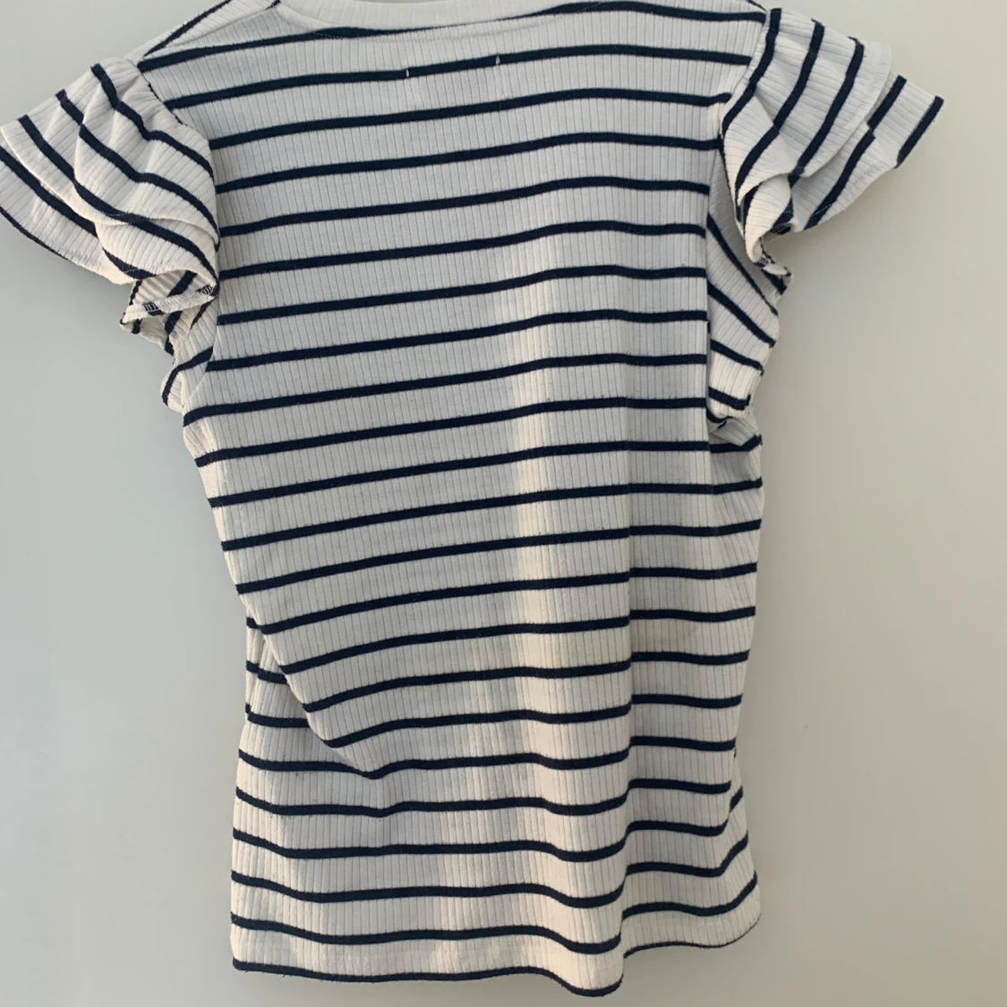 Randig volang ribbad tröja  - 91