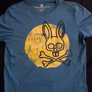 Psycho Bunny T shirt  - Bra skick 