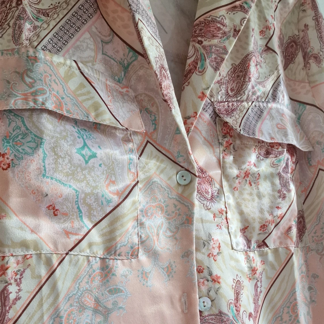 Fin satinskjorta - 91