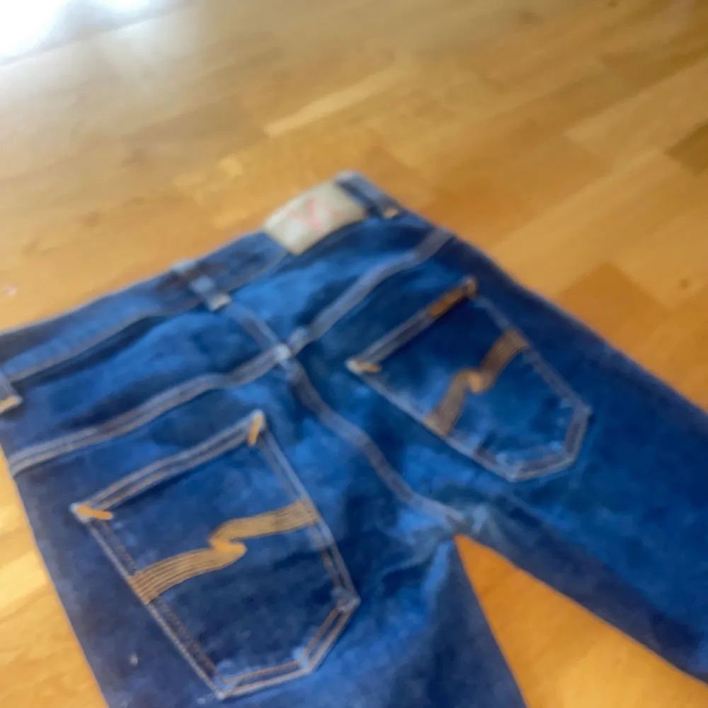 Fina jeans i bra skick från nudie jeans Passform- Slim fit Storlek- W29- L32. Jeans & Byxor.