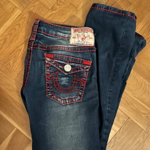 True religion jeans - True religion jeans. St 29 vet ej längden men passar nog för 160-170. För små för mig💗💗gammal bild sista