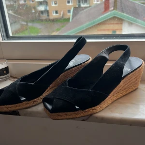 Klackar  - Säljer då dom är för stora❤️ Köpta utomlands 🫶🏽 Priset går att diskutera! ✨