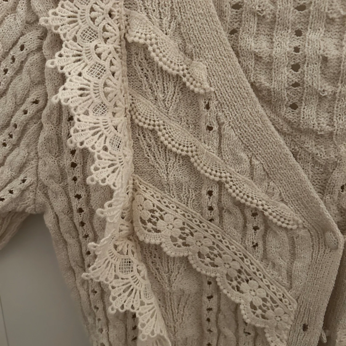 Stickad kofta - 90