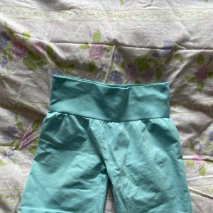 NVGTN shorts - Nvgtn short storlek S