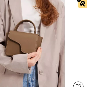 ATP väska - Säljer denna jättefina atp väska! Den är väldigt använd så därav priset! Skriv för egna bilder❤️❤️