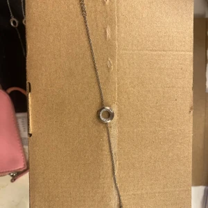 Edblad armband - Köpt 2022 för 450 kr på Åhléns! Inga defekter 