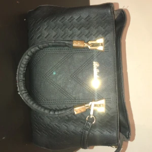 Belladonna väska  - Belladonna väska. I okej skick. 