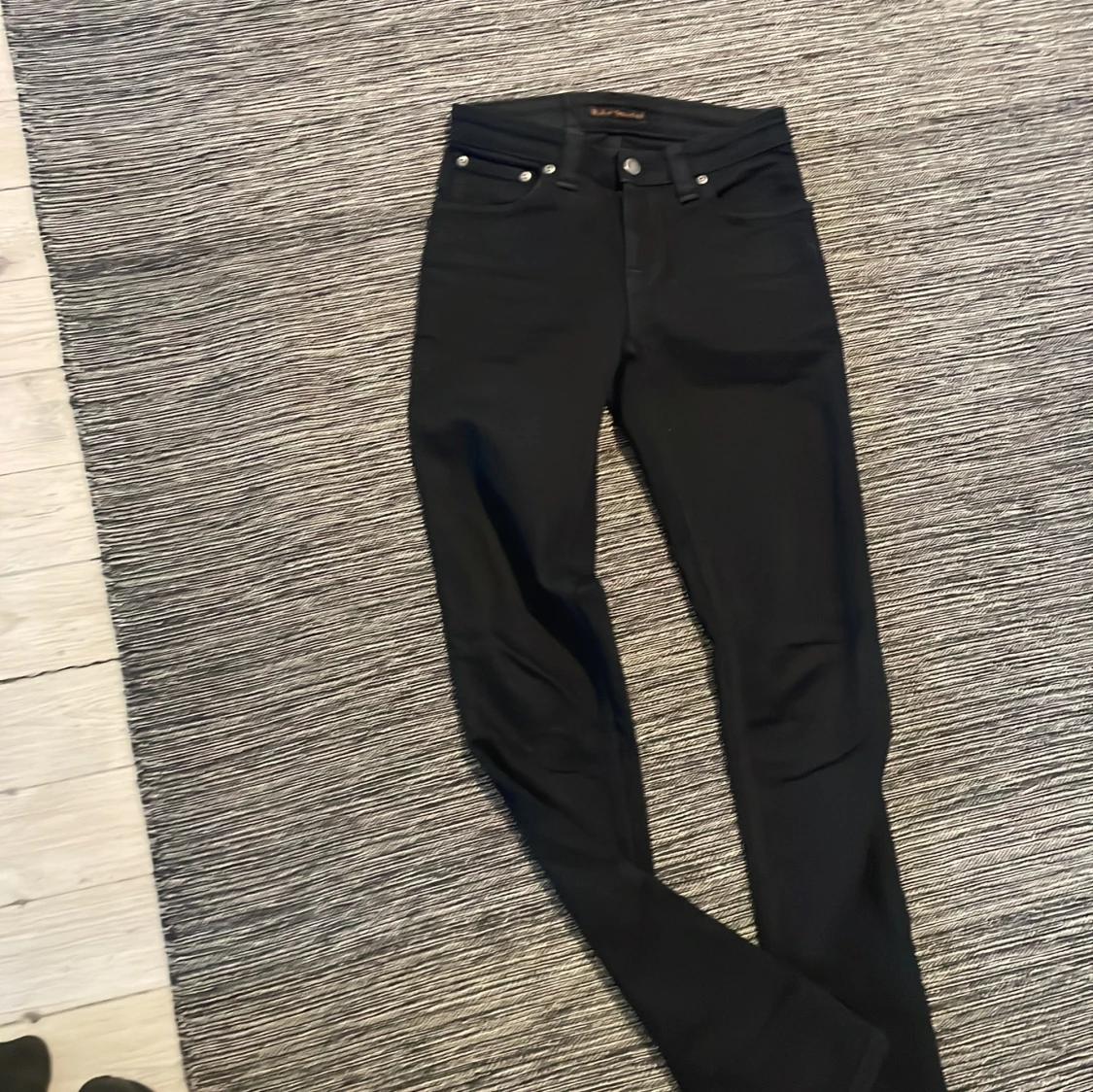Svarta nudie jeans - 91