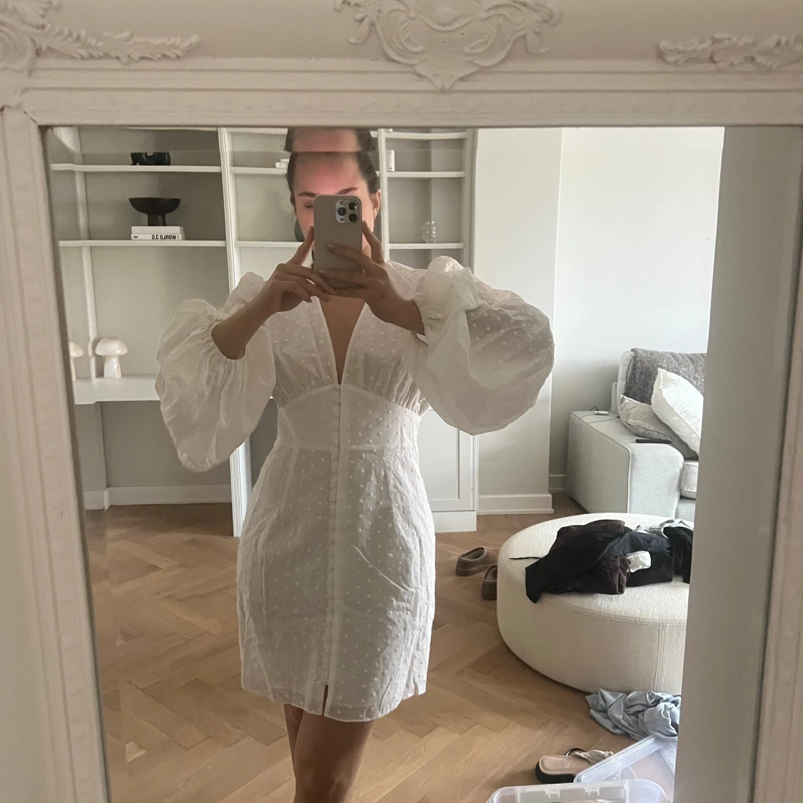 Adoore Florence klänning vit i strl 40 - 92