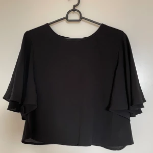 Finare tröja - Ny utan prislapp, använd endast 1 gång