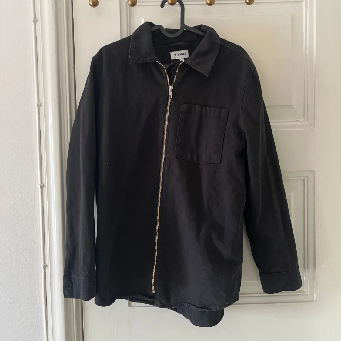 Svart overshirt - 90