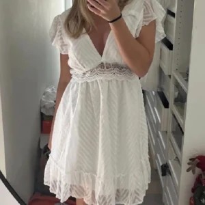 Student klänning - Super fin student klänning! Helt ny🤩Jag är 160cm