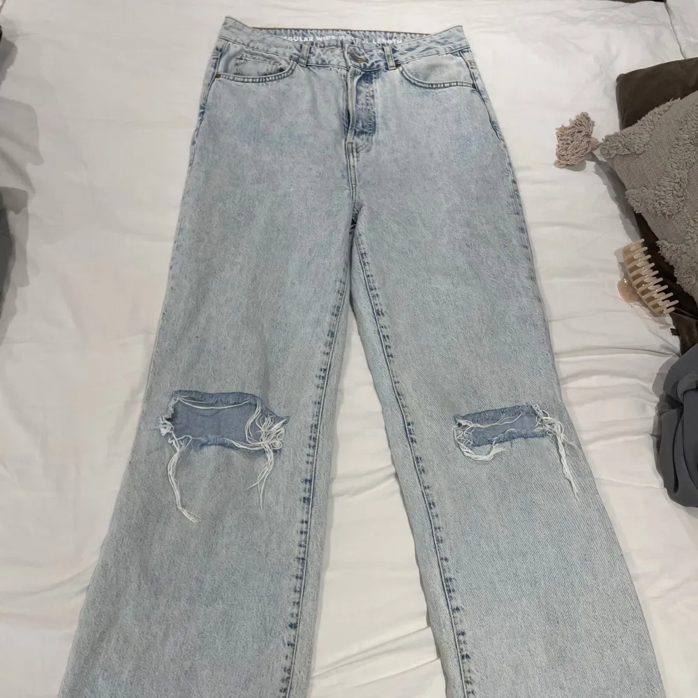 Regular wide waist 31 length 32 . Jeans & Byxor.