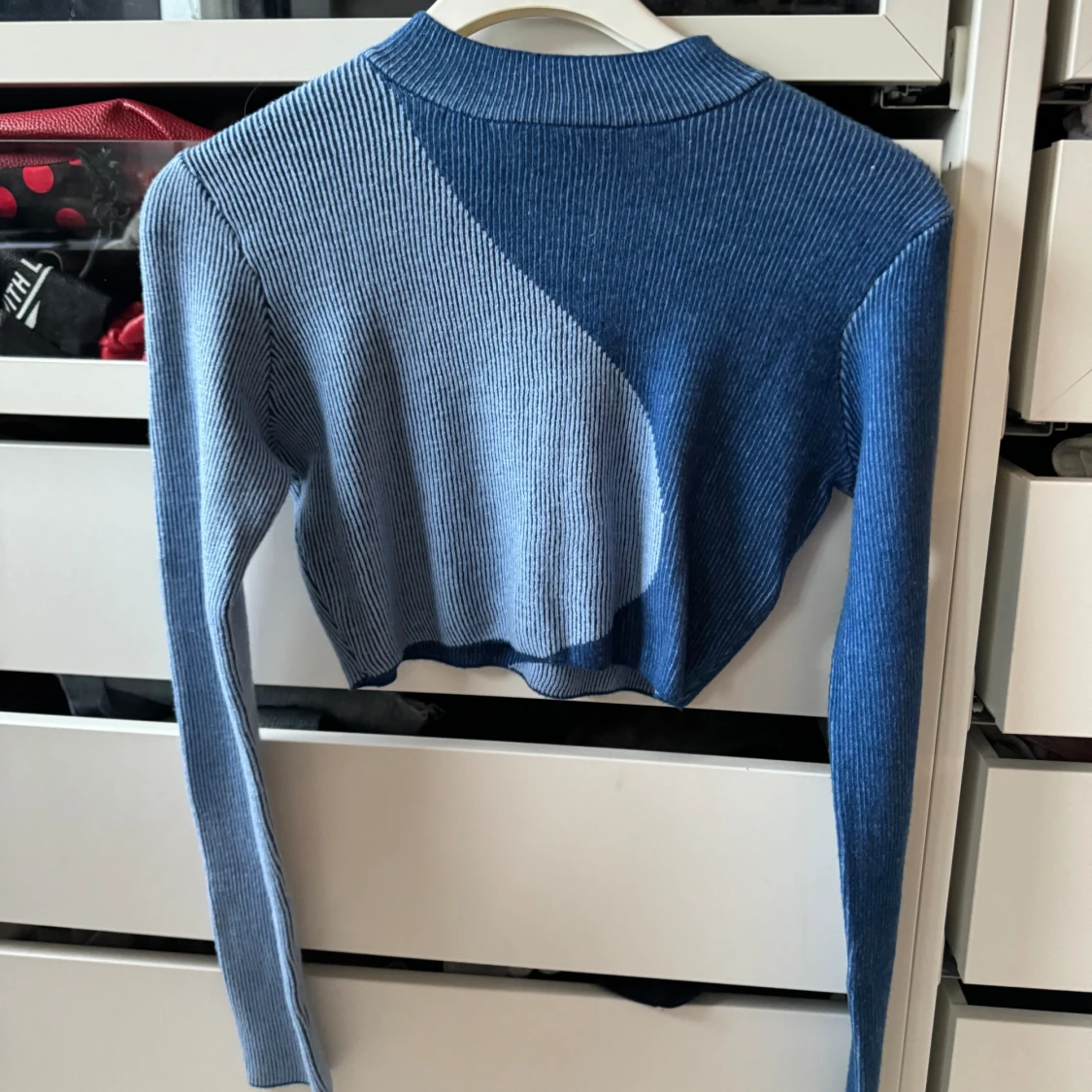 Weekday tröja  - 90