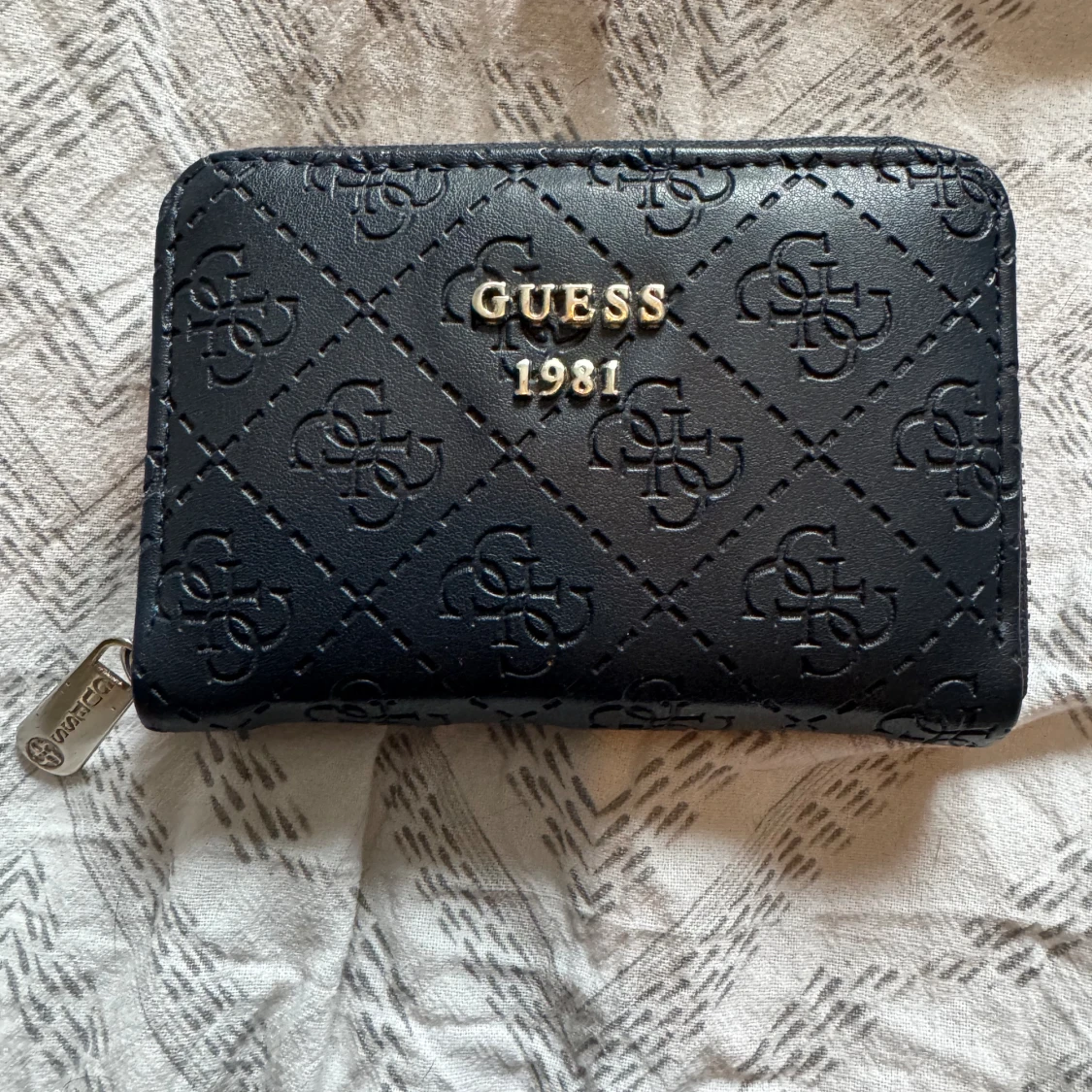Guess plånbok - 90
