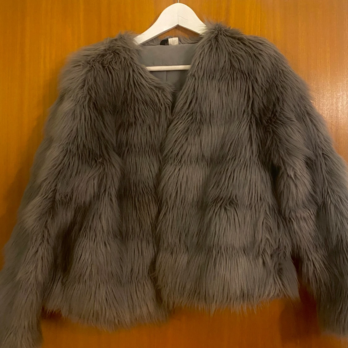 Fake fure jacka - 90