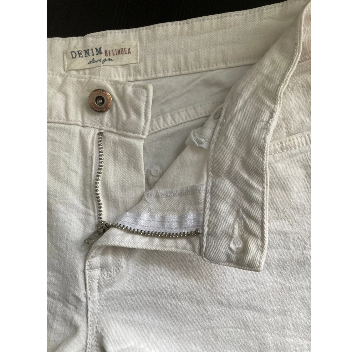 Vita jeansshorts, stl 36 S, regular waist, basic, klassisk, denim - 91