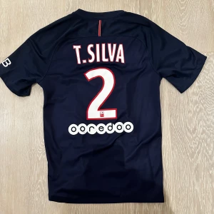PSG Thiago Silva Tröja  - - 2016/17 Paris Saint Germain Fotboll Tröja - Thiago Silva - Size S