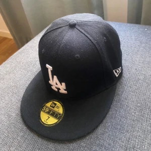 New era keps - Knappt använda new era keps och vill få bort den