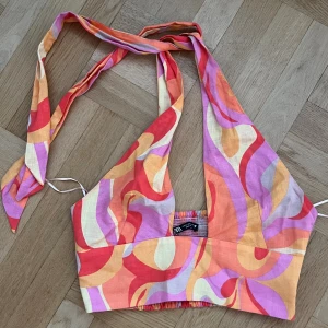 Mönstrad topp  - Jättefin mönstrad topp från Zara 🧡 jättefint skick!