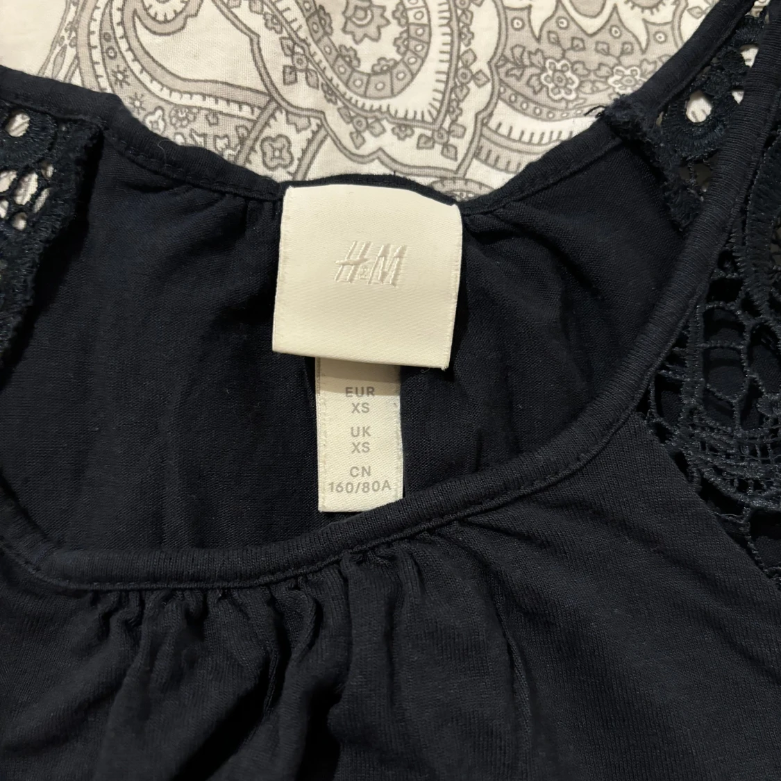 Gulligt spets linne - 91