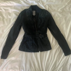 Denim topp - Denim topp från G-star i storlek XS, använd sparsamt^^