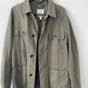 Overshirt - Mycket snygg overshirt, knappt använd 