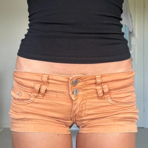 Shorts - Midjemått: 36cm rakt över 💗