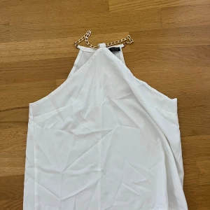 Halterneck topp  - Vit halterneck topp🤍