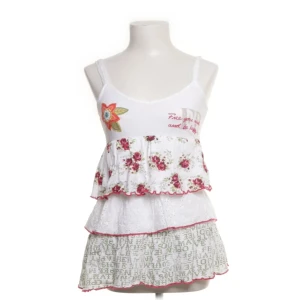 Perfekt sommar linne - 32-34, bra skick, jätte fin sommar linne!