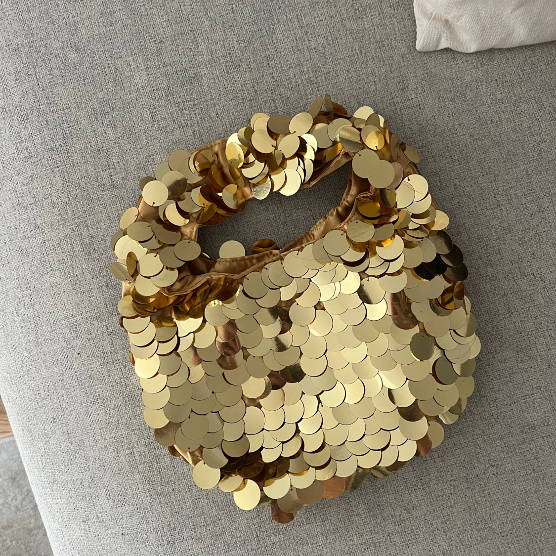 Strassväska guld  - 91