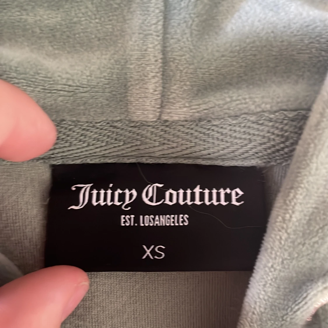 Juicy kofta i färgen chinois green i strl XS - 90