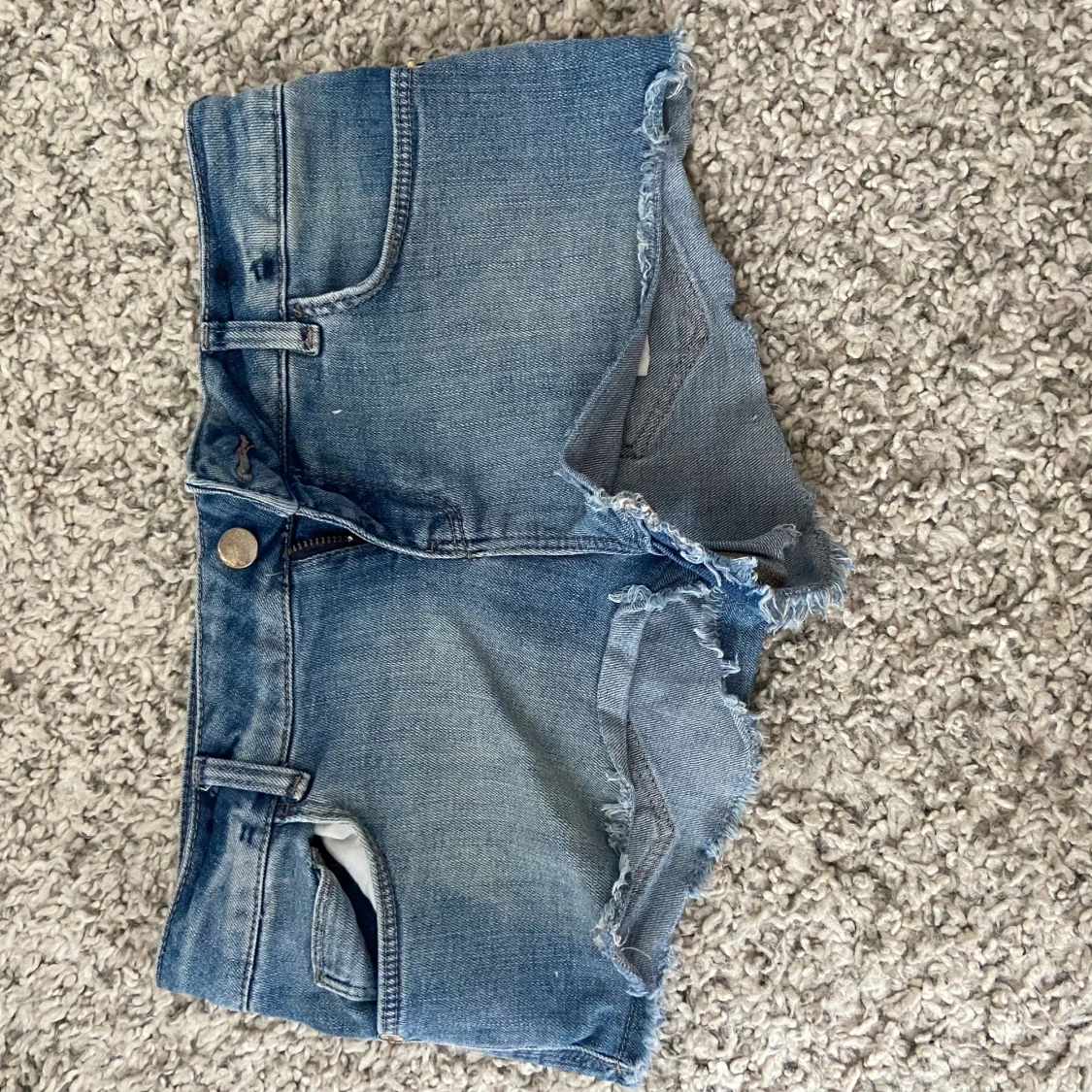 Lågmidjade shorts  - 91