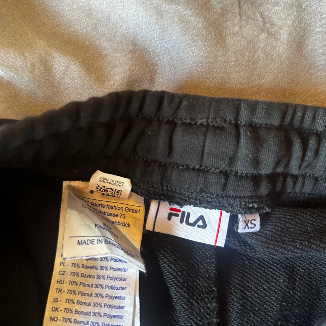 Svarta ”Fila” mjukisbyxor - 91