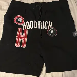 Hoodrich shorts storlek L Snygga och i bra skick 