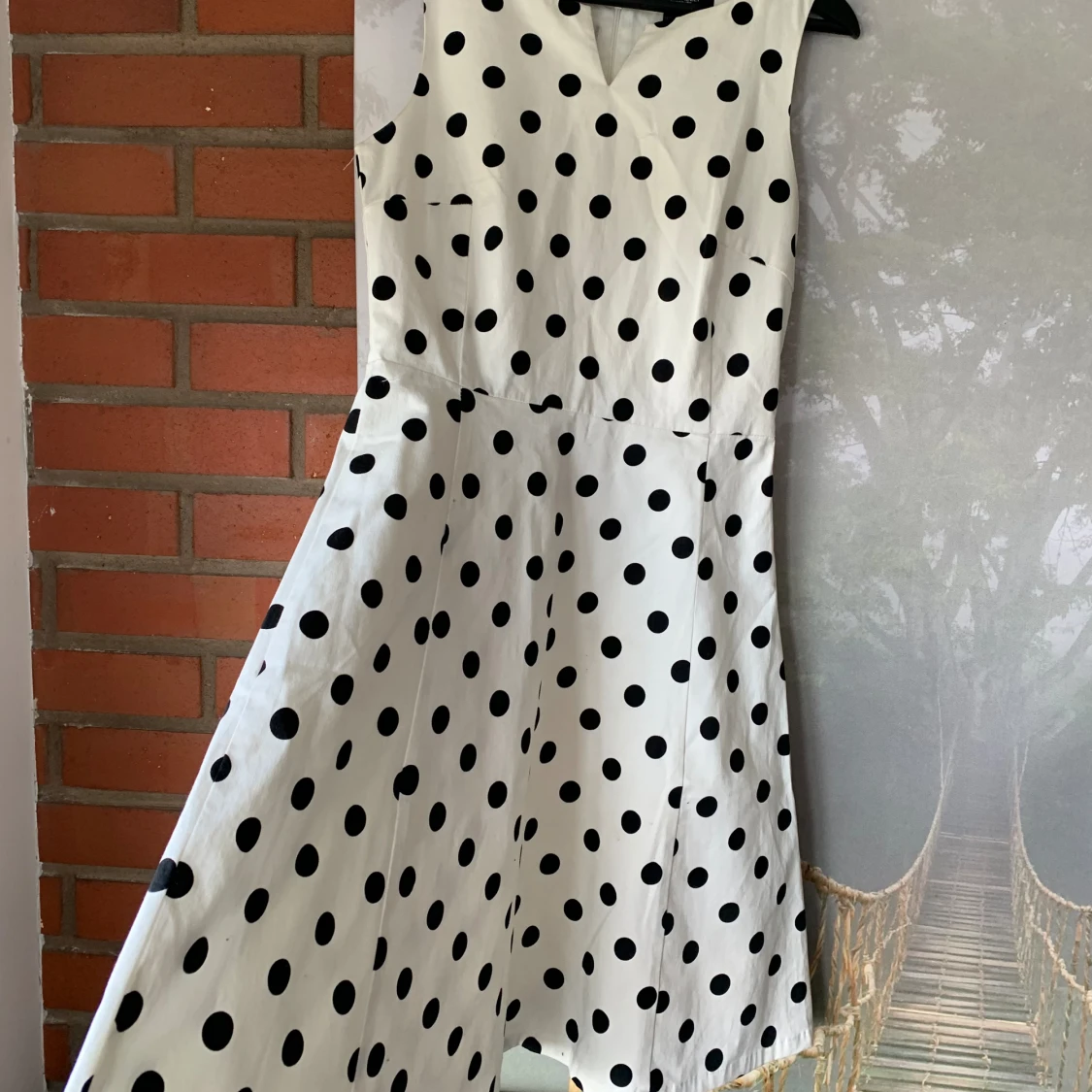 Prickig Klänning, vit klänning  - 90