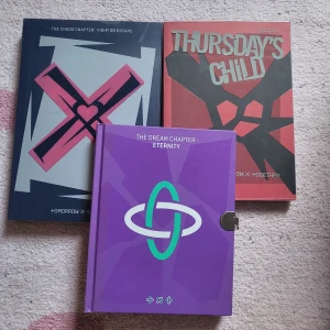 Säljer TxT album 3st - Säljer TomorrowXTogether album (3st) pcs och Skrivor finns 