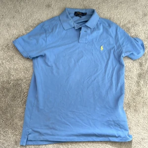 Ralph Lauren Piké - Knappt använd  Bra skick 