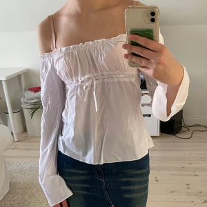 Vintage märke milkmaid babydoll  - Så fin vintage topp i babydoll/milkmaid stil! Med spetsdetaljer. Typ storlek S/M?? Märket heter french kiss 💋
