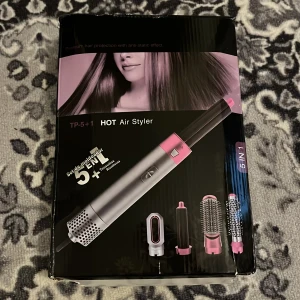 Värmeborste 5 in 1 - Ångrat köpet, aldrig använd!  Har legat i garderoben bara.  