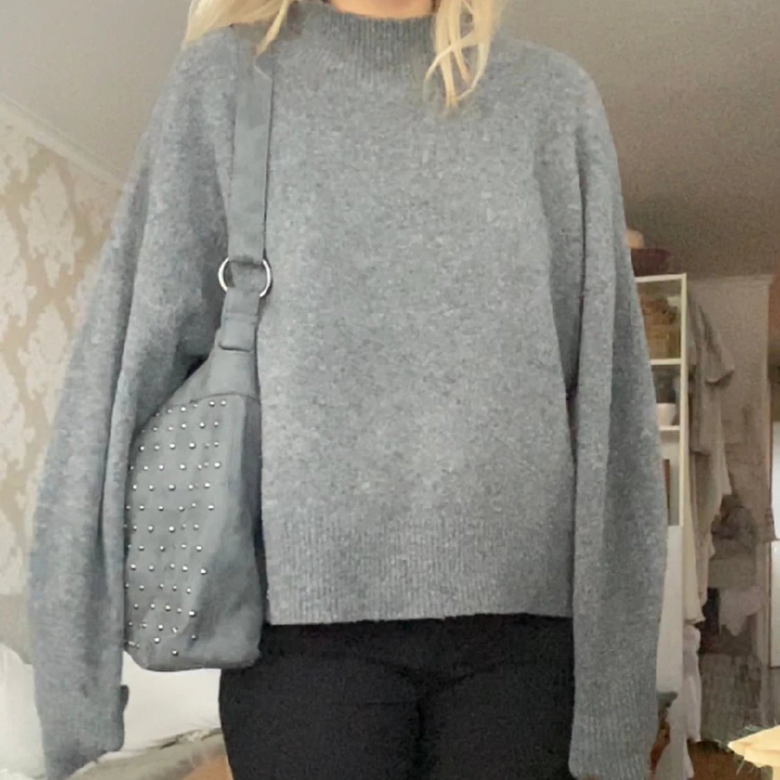 Väska med nitar - 90