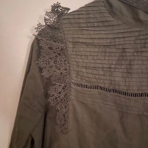 Zadig blus  - En superfin blus från Zadig & Voltaire. Den är bara använd några få gånger så den är som gott som ny❤️