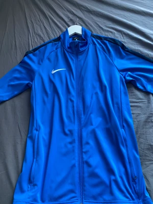 Nike tröja - Fin Nike zip, pris kan diskuteras
