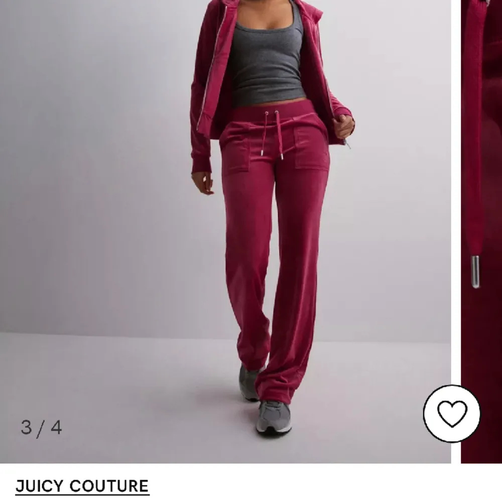 Säljer dessa juicy couture byxor då de inte kommer till användning. Endast använd någon gång och har även tröjan vid intresse❤️. Jeans & Byxor.