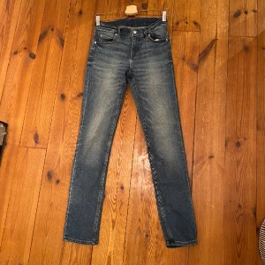 Jeans - Jeans från cheap monday. Nästan aldrig använda. Lite tighta.